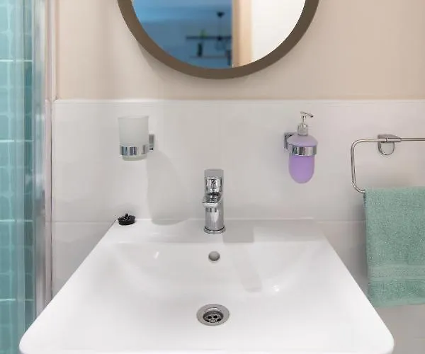 The Cozy Studio, Centre Várna